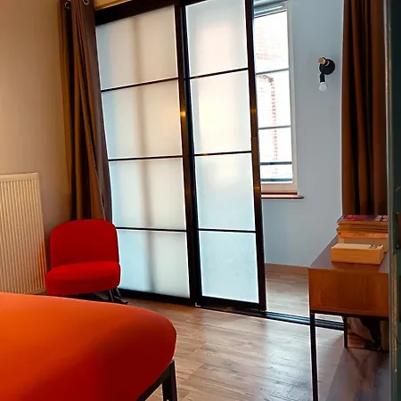 Chaleureux Et Spacieux Centre Avec Parking Apartment