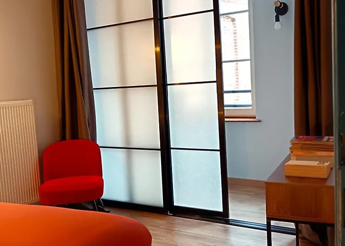 Chaleureux Et Spacieux Centre Avec Parking Appartamento